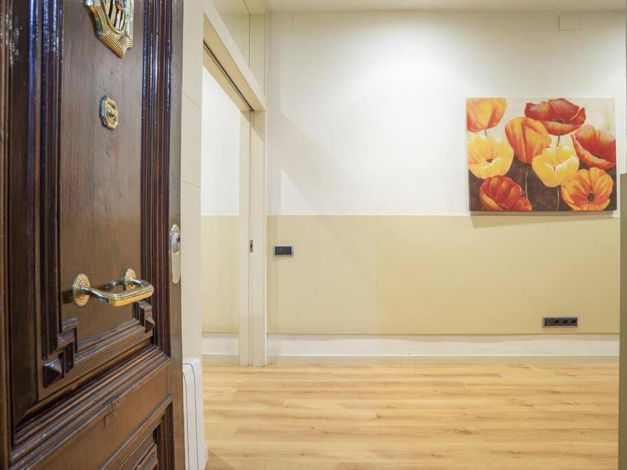 ¡Apartamento En El Centro De Barcelona! Dış mekan fotoğraf
