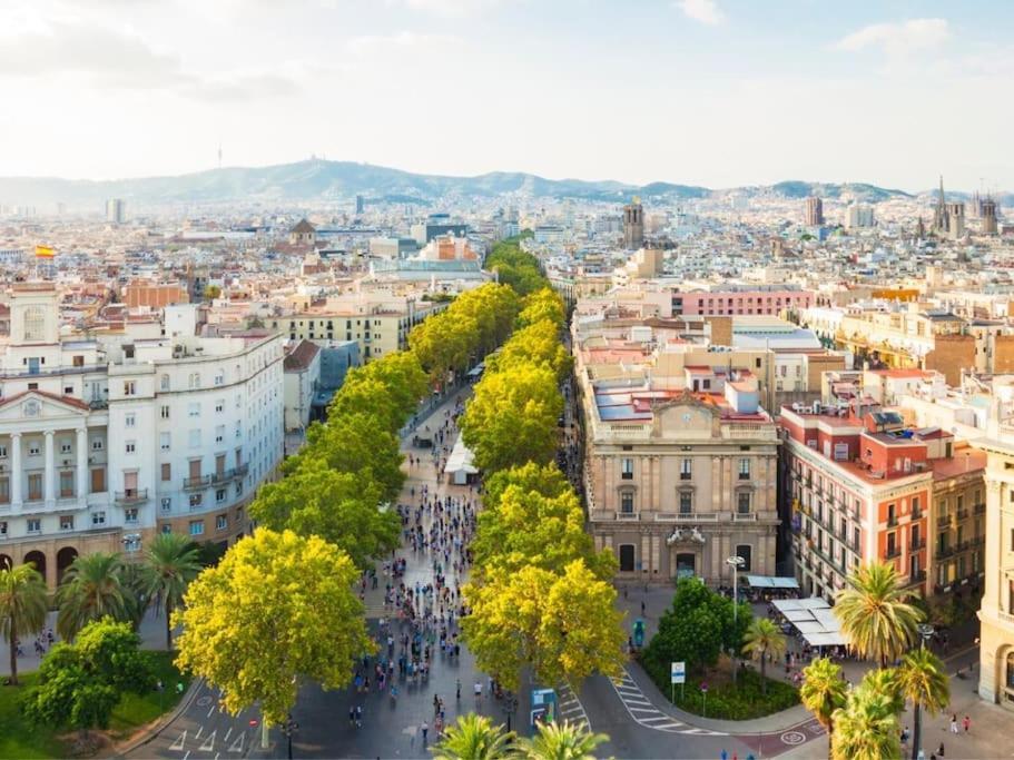 ¡Apartamento En El Centro De Barcelona! Dış mekan fotoğraf